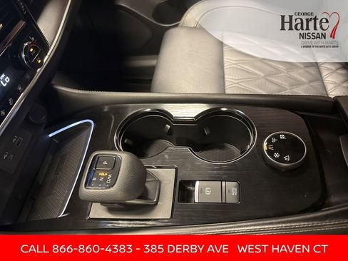 Certified 2023 Nissan Rogue Platinum image 13