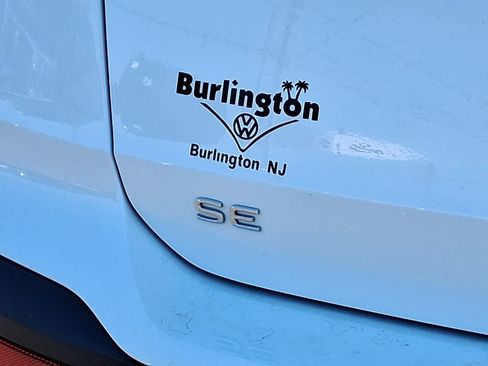 Certified 2023 Volkswagen Taos SE w/ Panoramic Sunroof Package AWD/4WD image 32