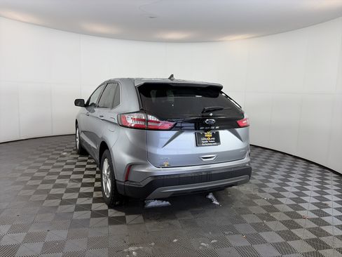 Used 2022 Ford Edge SEL w/ Convenience Package image 8