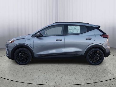 New 2027 Chevrolet Bolt RS w/ Technology Package FWD image 4