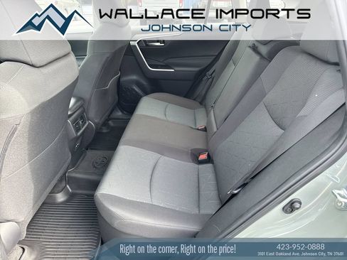 Used 2023 Toyota RAV4 XLE AWD/4WD image 34