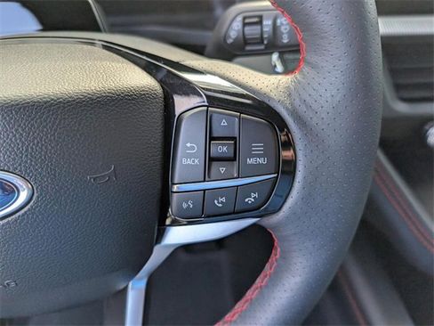 Used 2025 Ford Explorer ST-Line image 9