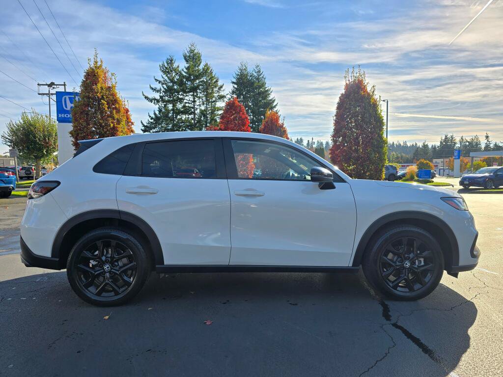 Used 2024 Honda HR-V Sport image 10