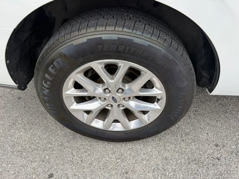 Used 2020 Ford Expedition XLT w/ Equipment Group 202A RWD image 19