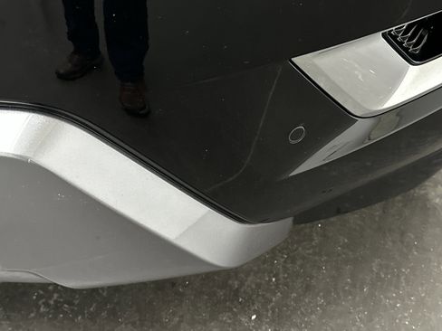 Used 2023 Nissan Armada Platinum image 3