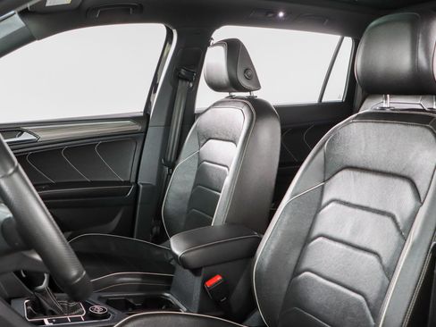 Used 2022 Volkswagen Tiguan SEL R-Line AWD/4WD image 26