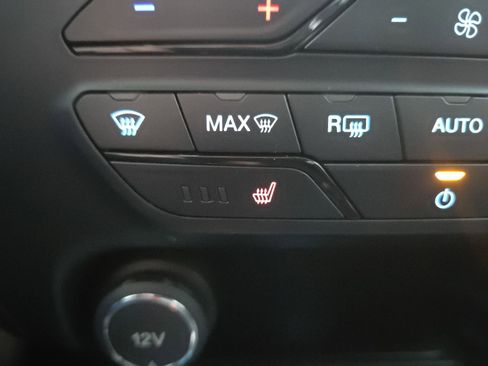 Used 2019 Ford Ranger XLT w/ Equipment Group 302A Luxury image 6