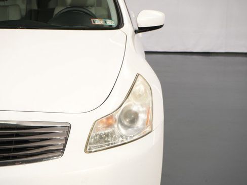 Used 2009 INFINITI G37 x Sedan w/ Premium Pkg AWD/4WD image 7