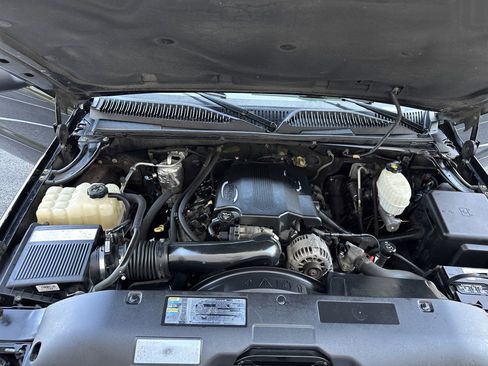 Used 2005 GMC Sierra 3500 SLT image 32