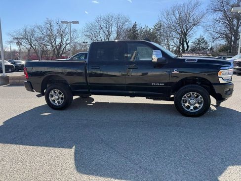 Used 2024 RAM 2500 Laramie AWD/4WD image 8