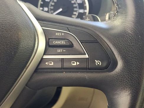 Used 2019 INFINITI QX50 Luxe w/ Navigation Package FWD image 28