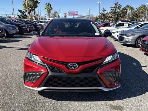 Used 2021 Toyota Camry XSE image 9