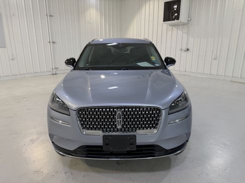 Used 2022 Lincoln Corsair FWD w/ Rear Removable Package Tray image 8