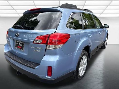 Used 2011 Subaru Outback 2.5i Premium AWD/4WD image 4