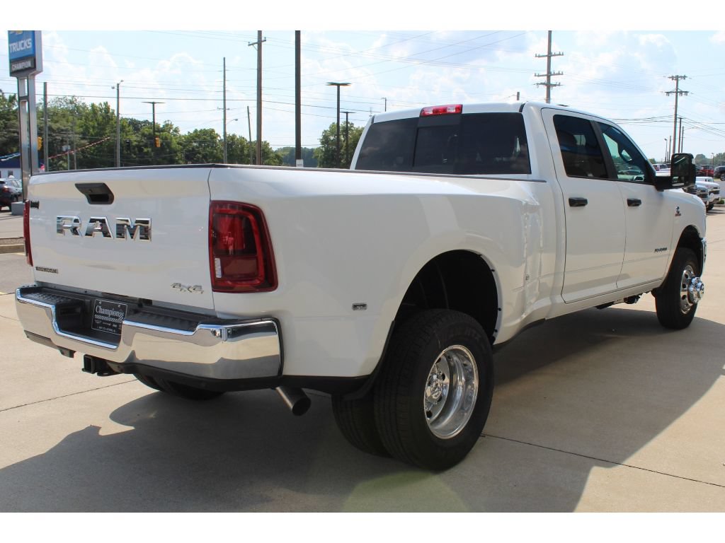 New 2027 RAM 3500 Big Horn AWD/4WD image 5
