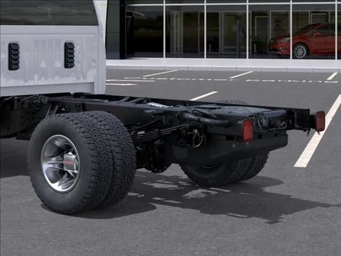 New 2026 GMC Sierra 3500 Pro w/ Convenience Package RWD image 14