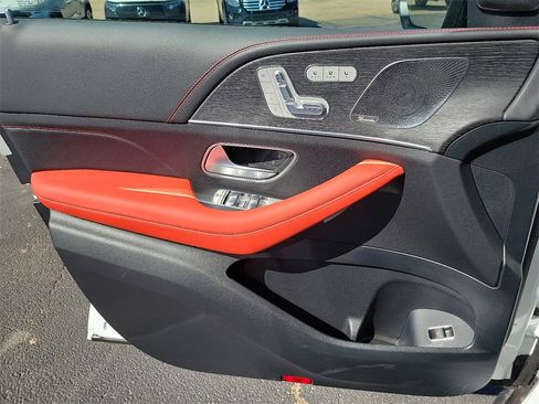 New 2025 Mercedes-Benz GLE 53 AMG 4MATIC image 17