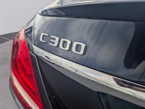 Used 2017 Mercedes-Benz C 300 4MATIC Sedan image 36
