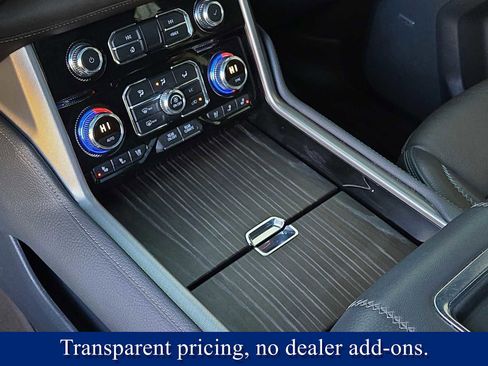 Used 2022 GMC Yukon XL Denali w/ Denali Ultimate Package image 29