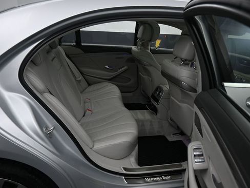 Used 2016 Mercedes-Benz S 550 4MATIC Sedan w/ Premium Package image 41