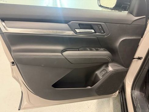 New 2026 GMC Terrain Elevation w/ Elevation Premium Package FWD image 11