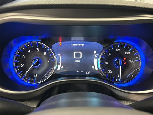 New 2027 Chrysler Pacifica Limited AWD/4WD image 17