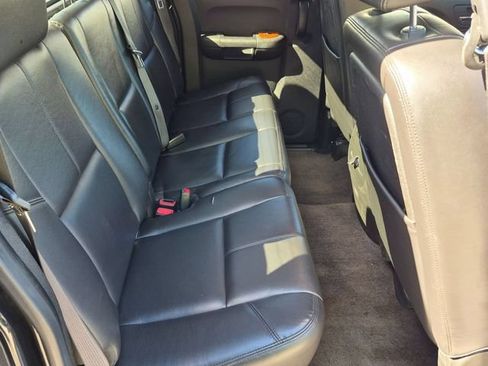 Used 2009 GMC Sierra 1500 SLT w/ SLT Convenience Package AWD/4WD image 22