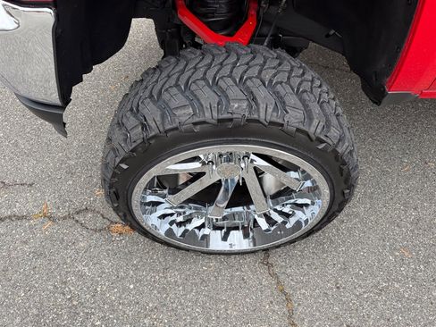 Used 2019 Chevrolet Silverado 1500 LT w/ All Star Edition image 19