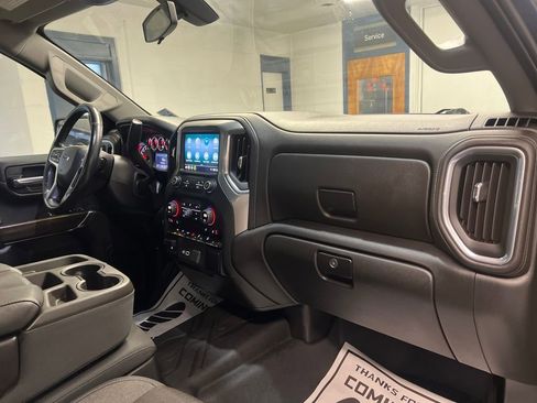 Used 2019 Chevrolet Silverado 1500 RST image 40