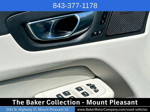 Used 2023 Volvo XC60 B5 Ultimate AWD/4WD image 17