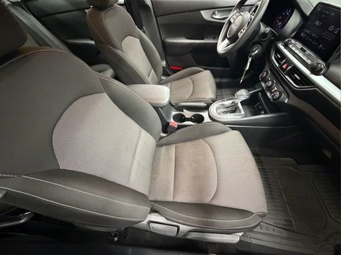 Used 2023 Kia Forte LXS FWD image 22