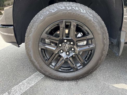 Used 2025 Chevrolet Silverado 1500 LT Trail Boss w/ LT Trail Boss Premium Package AWD/4WD image 34