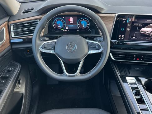 New 2026 Volkswagen Atlas SE image 12