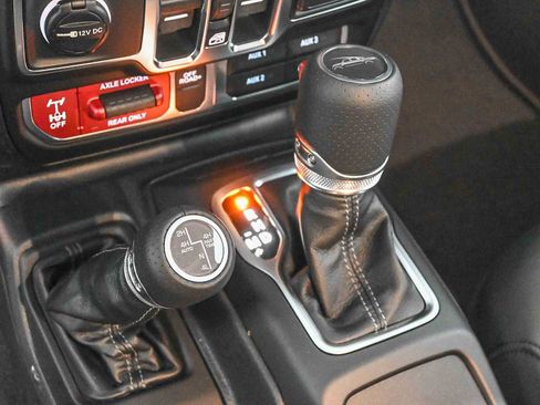 New 2026 Jeep Gladiator Mojave image 31