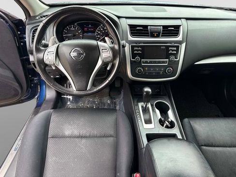 Used 2017 Nissan Altima 3.5 SR w/ Interior Lighting Package image 14