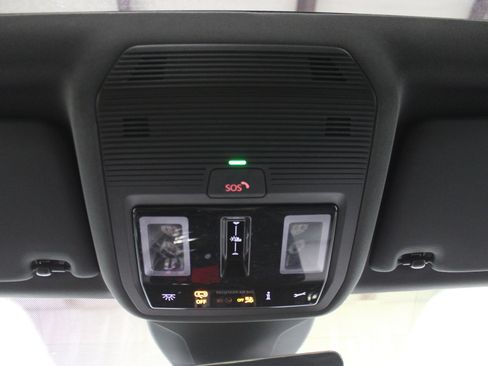 Used 2023 Volkswagen ID.4 Pro S AWD/4WD image 35