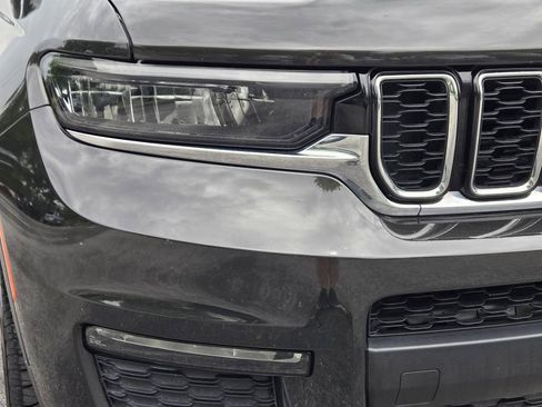 Used 2022 Jeep Grand Cherokee L Limited RWD image 3