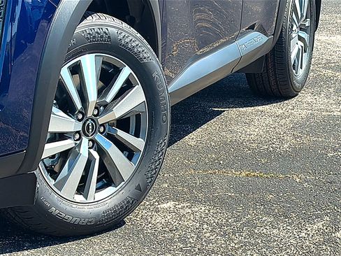 New 2026 Nissan Pathfinder SL FWD image 3
