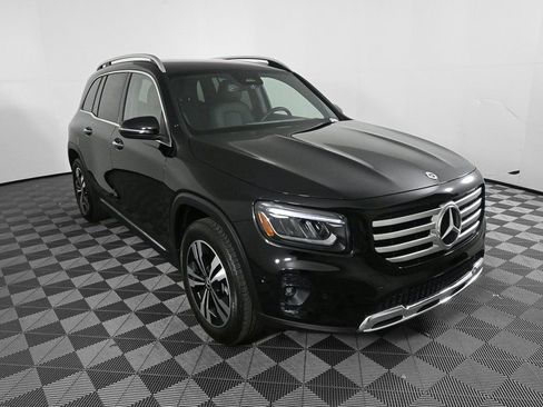 Used 2025 Mercedes-Benz GLB 250 image 24