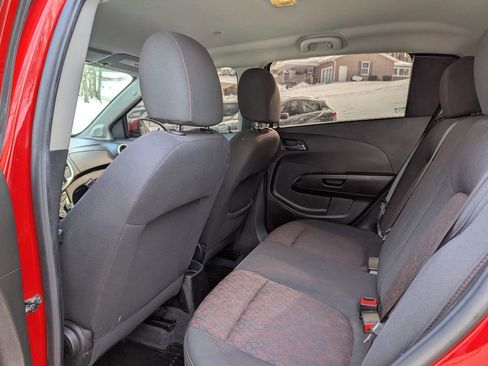 Used 2020 Chevrolet Sonic LT w/ Convenience Package image 7