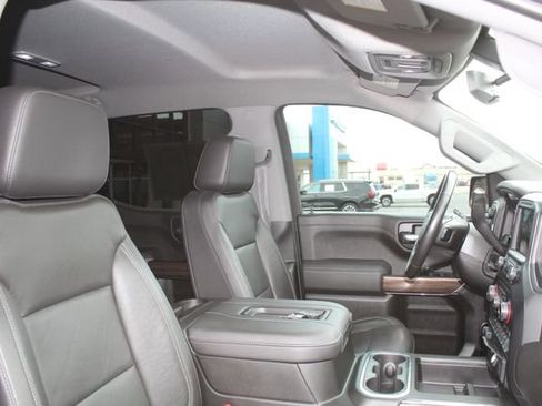 Used 2020 Chevrolet Silverado 1500 LT Trail Boss AWD/4WD image 15