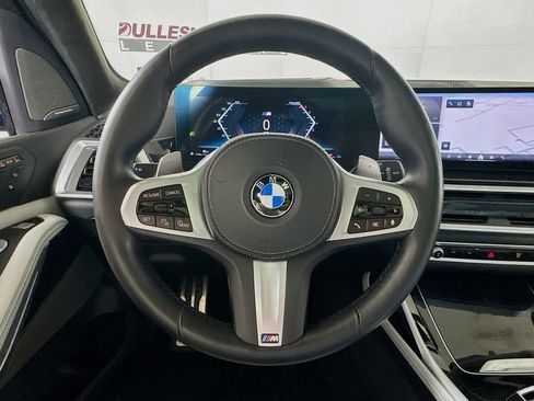 Used 2024 BMW X7 xDrive40i w/ Executive Package image 11