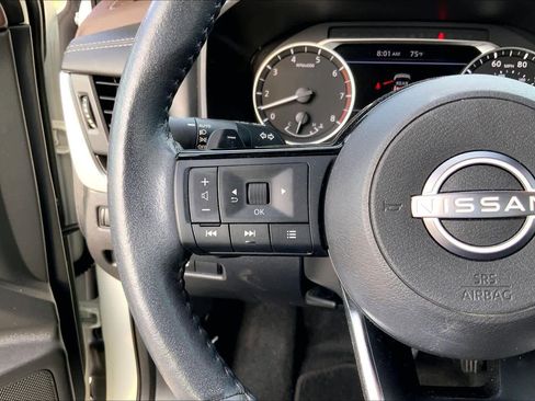 Used 2023 Nissan Rogue SV w/ SV Premium B Package image 23