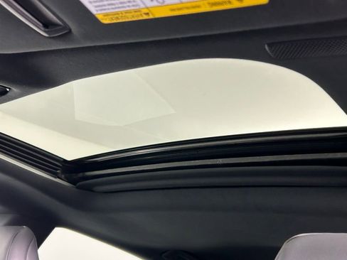 Used 2023 Lexus RX 350 Premium image 31