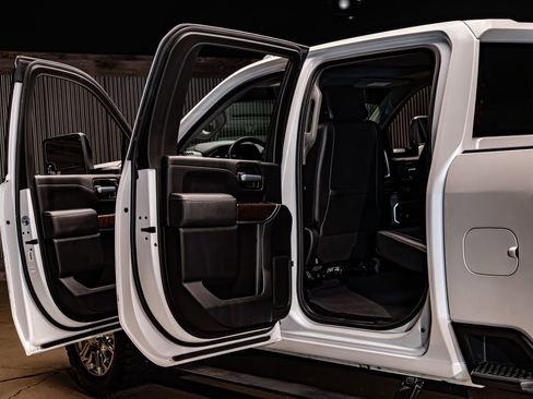 Used 2021 GMC Sierra 2500 Denali w/ Denali Ultimate Package image 26