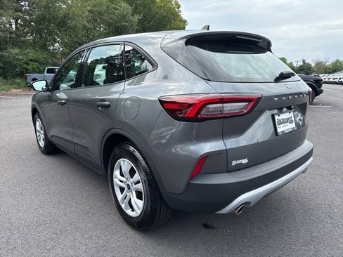 Certified 2023 Ford Escape FWD image 3