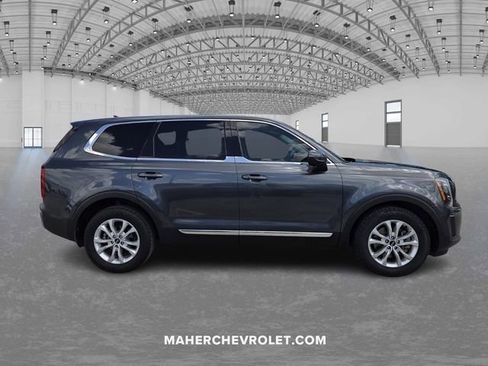 Used 2020 Kia Telluride LX FWD image 8
