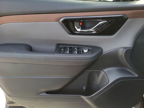 Certified 2025 Subaru Forester Sport image 18