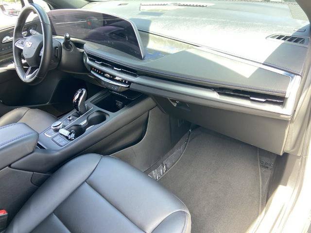 Used 2025 Cadillac XT4 Sport w/ Cold Weather Package FWD image 24