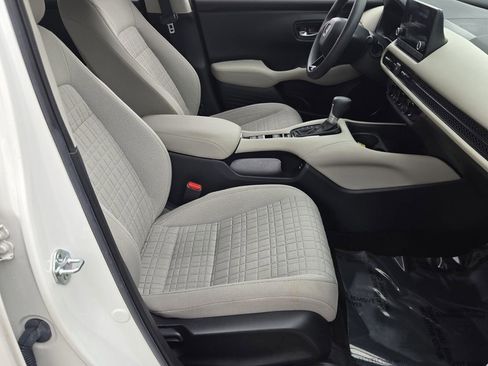 Used 2024 Honda HR-V LX image 17